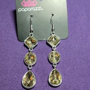 Paparzzi earring